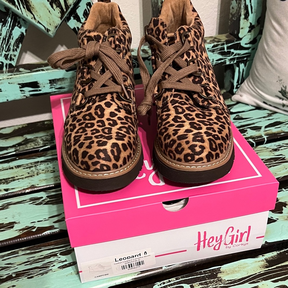 HeyGirl Leopard Print Ankle Booties in Brown